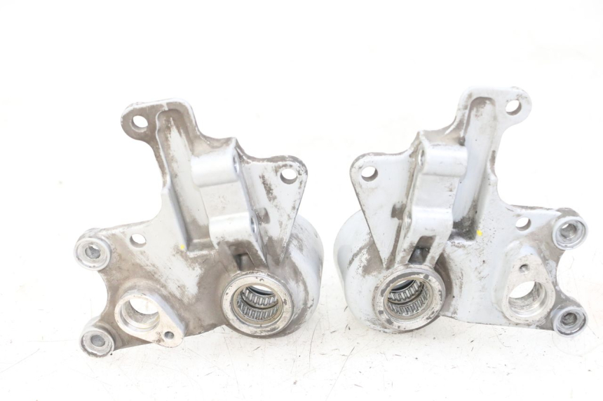 photo de SUPPORT ETRIER FREIN AVANT PIAGGIO MP3 LT 400 (2007 - 2012)