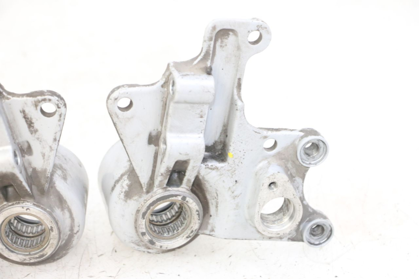 photo de SUPPORT ETRIER FREIN AVANT PIAGGIO MP3 LT 400 (2007 - 2012)