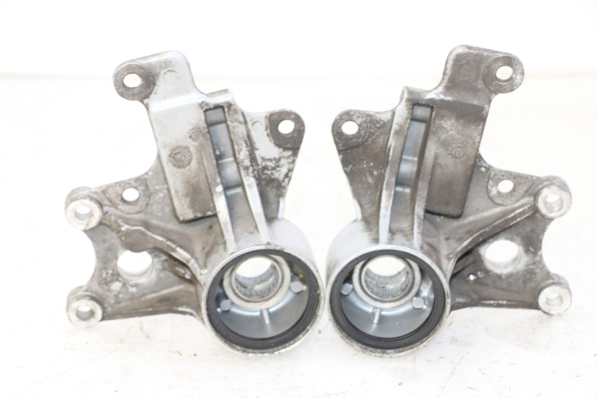 photo de SUPPORT ETRIER FREIN AVANT PIAGGIO MP3 LT 300 (2010 - 2016)