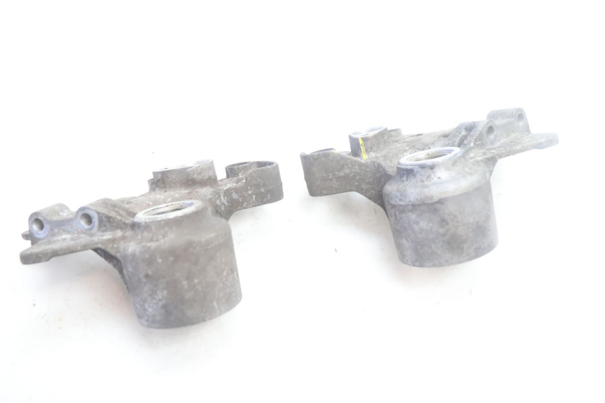 photo de SUPPORT ETRIER FREIN AVANT PIAGGIO MP3 500 (2016 - 2018) - Autre angle de vue