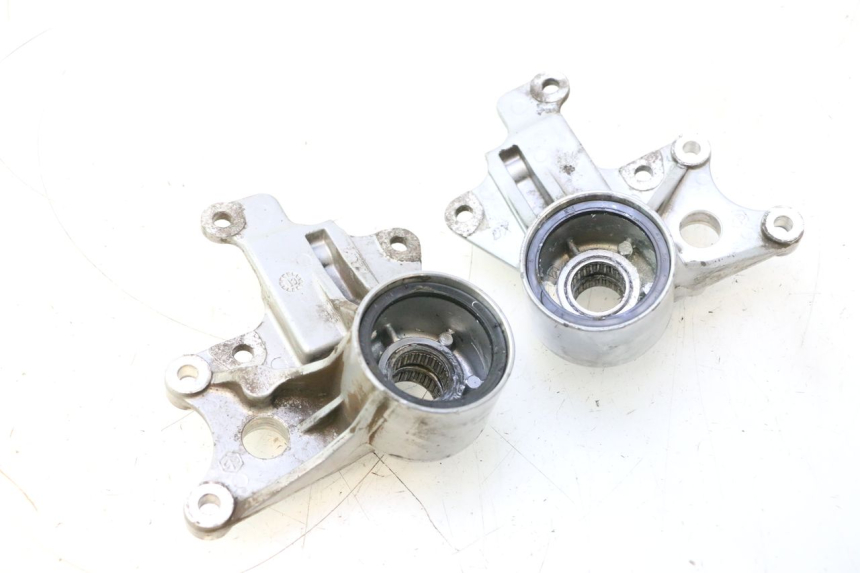photo de SUPPORT ETRIER FREIN AVANT PIAGGIO MP3 500 (2011 - 2015) - Vue principale