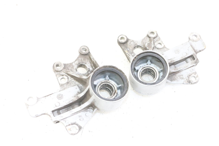 photo de SUPPORT ETRIER FREIN AVANT PIAGGIO MP3 125 (2006 - 2014)