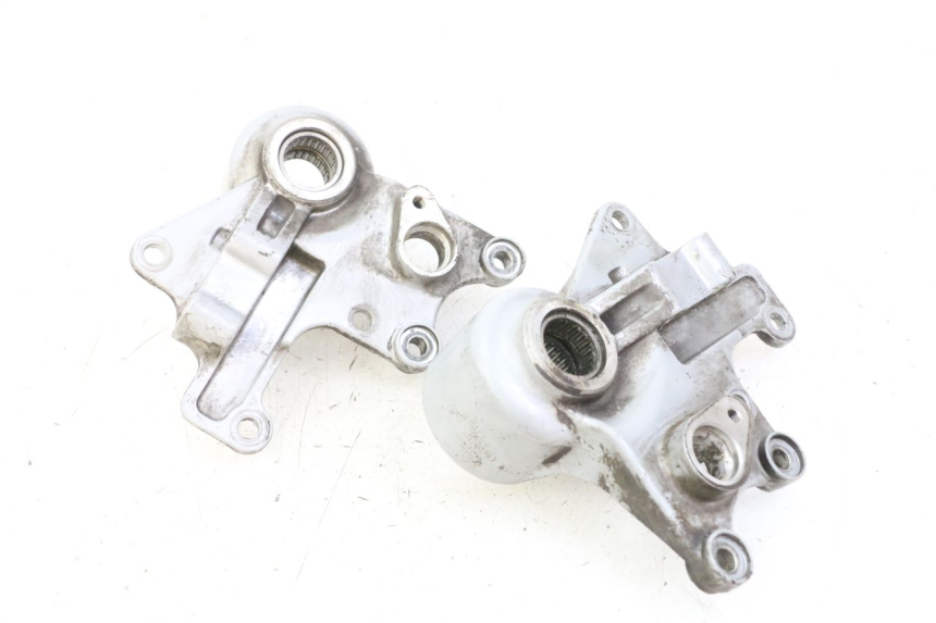 photo de SUPPORT ETRIER FREIN AVANT PIAGGIO MP3 125 (2006 - 2014)