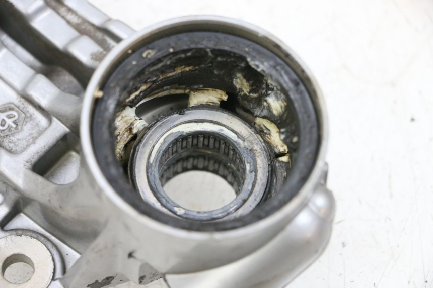 photo de SUPPORT ETRIER FREIN AVANT PIAGGIO VESPA GTS SUPER IE 125 (2009 - 2016) - Vue d’ensemble