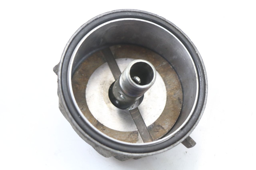 photo de SUPPORT FILTRE HUILE YAMAHA XJ F 900 (1983 - 1994)