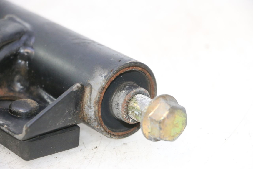 photo de SUPPORT MOTEUR SUZUKI BURGMAN 125 (2007 - 2014) - Autre angle de vue