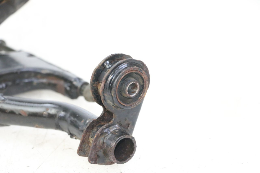 photo de SUPPORT MOTEUR DAELIM BESBI 125 (2007 - 2008)