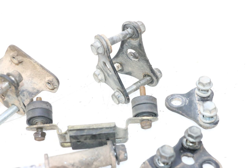 photo de SUPPORT MOTEUR SUZUKI DR S 600 (1985 - 1989) - Vue d’ensemble