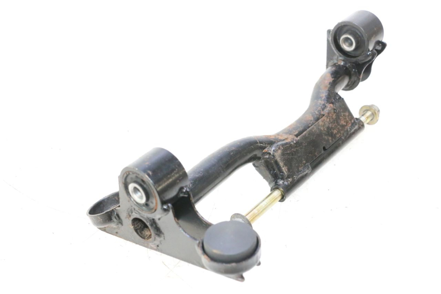 photo de SUPPORT MOTEUR CF MOTO E-CHARM 125 (2005 - 2008) - Autre angle de vue