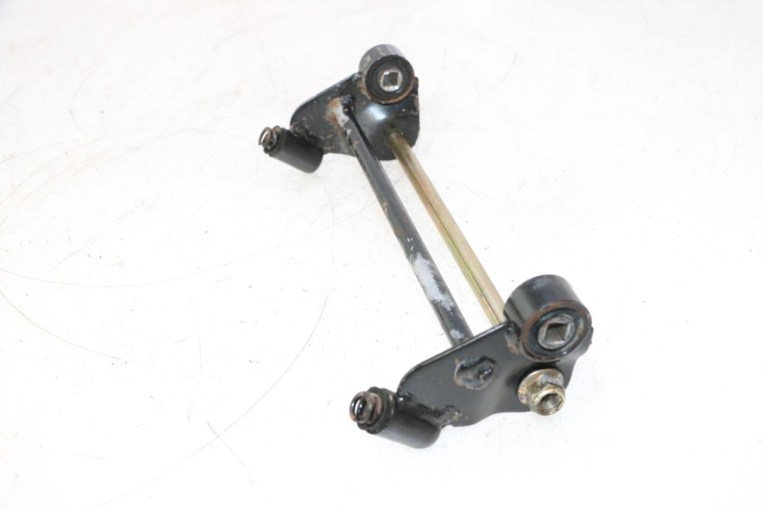photo de SUPPORT MOTEUR KEEWAY F-ACT NAKED 50 (2009 - 2014) - Autre angle de vue
