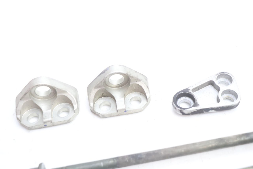 photo de SUPPORT MOTEUR YAMAHA FJR 1300 (2001 - 2005) - Détail de la pièce