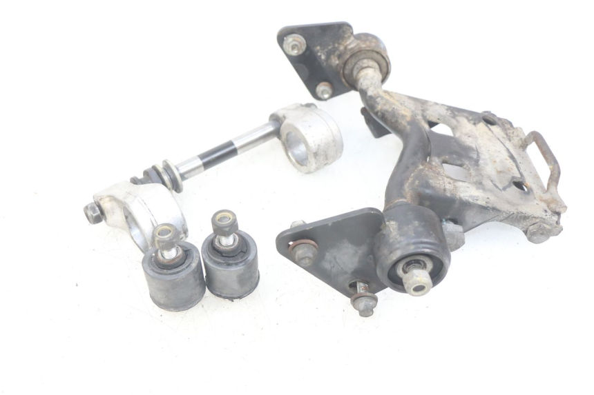 photo de SUPPORT MOTEUR GILERA GP 800 (2007 - 2013)