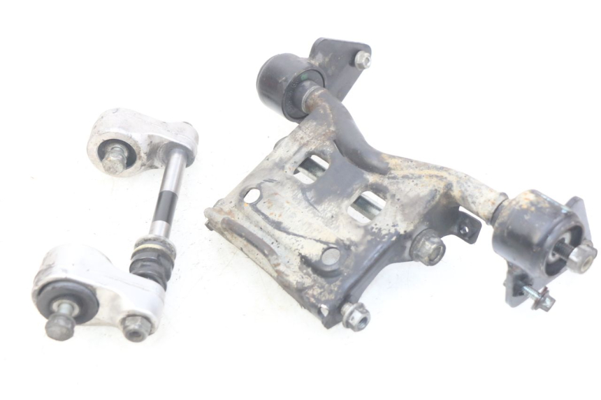 photo de SUPPORT MOTEUR GILERA GP 800 (2007 - 2013)