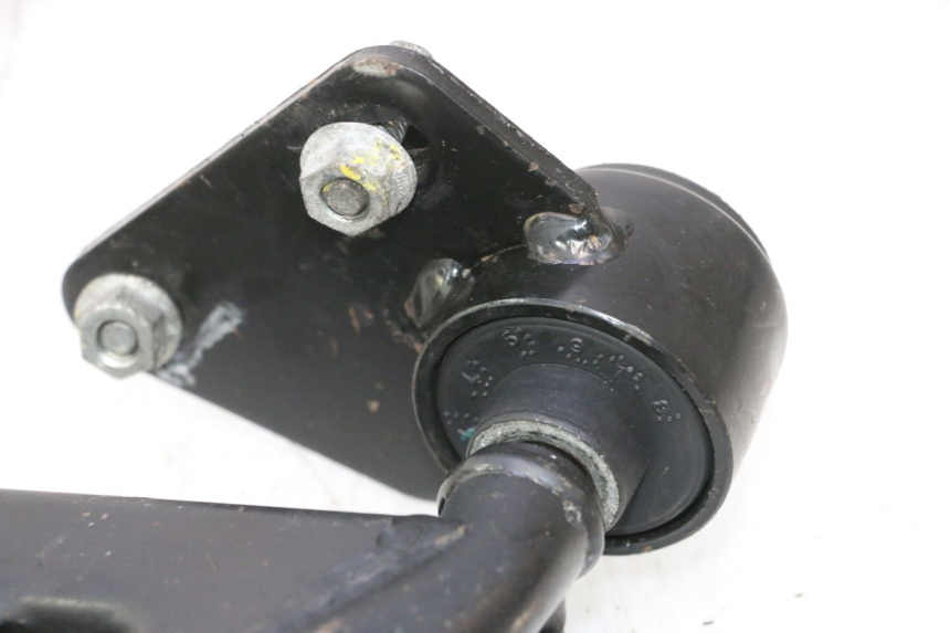 photo de SUPPORT MOTEUR GILERA GP 800 (2007 - 2013) - Vue d’ensemble
