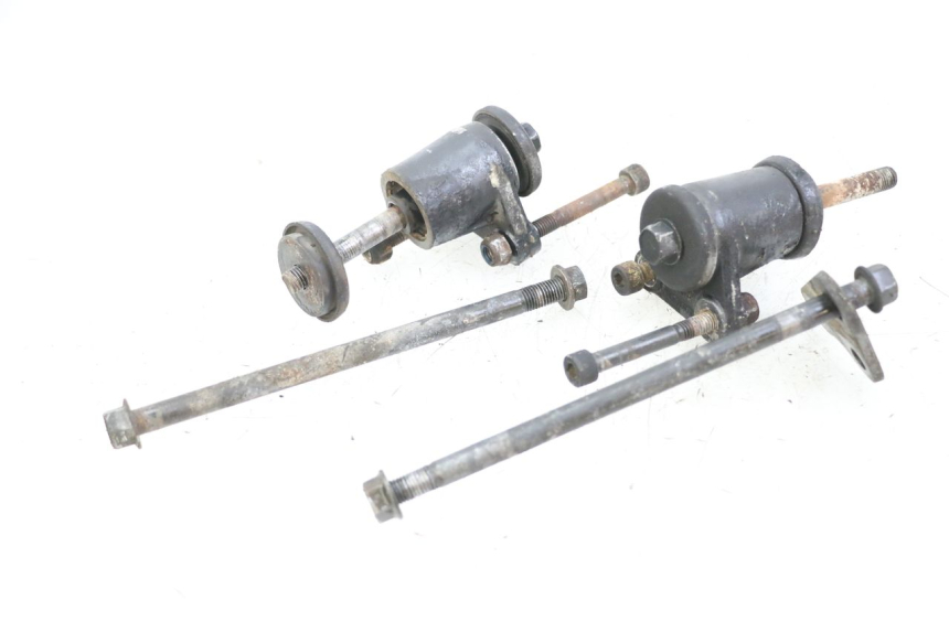 photo de SUPPORT MOTEUR KAWASAKI ZR7 ZR-7 S 750 (1999 - 2004)