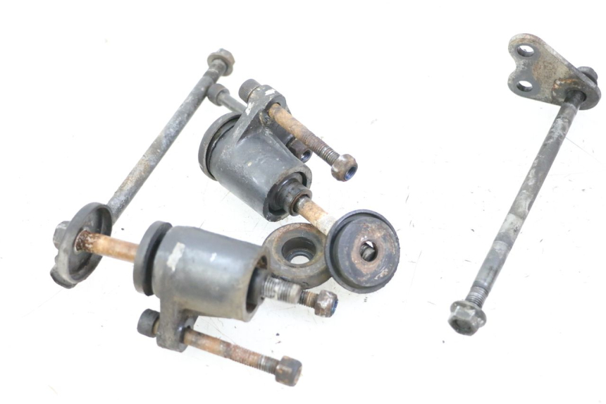 photo de SUPPORT MOTEUR KAWASAKI ZR7 ZR-7 S 750 (1999 - 2004)