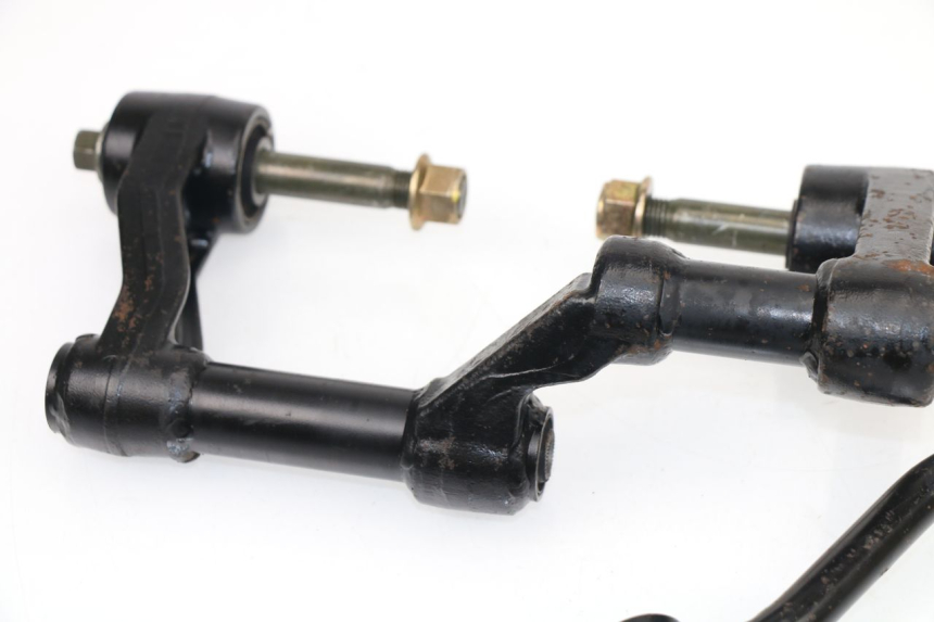 photo de SUPPORT MOTEUR KYMCO DINK STREET 125 (2009 - 2014)