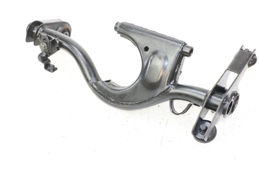 photo de SUPPORT MOTEUR LONGJIA SHARPY 125 (2020 - 2024)