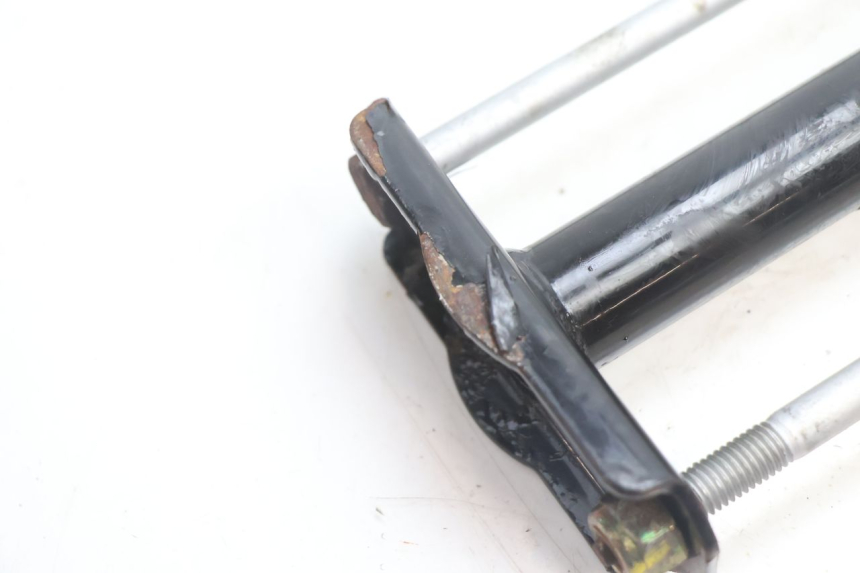 photo de SUPPORT MOTEUR PEUGEOT LUDIX ONE 50 (2004 - 2013) - Gros plan technique
