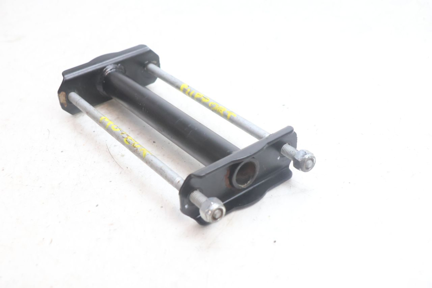 photo de SUPPORT MOTEUR PEUGEOT LUDIX PRO 2T 50 (2010 - 2017) - Autre angle de vue