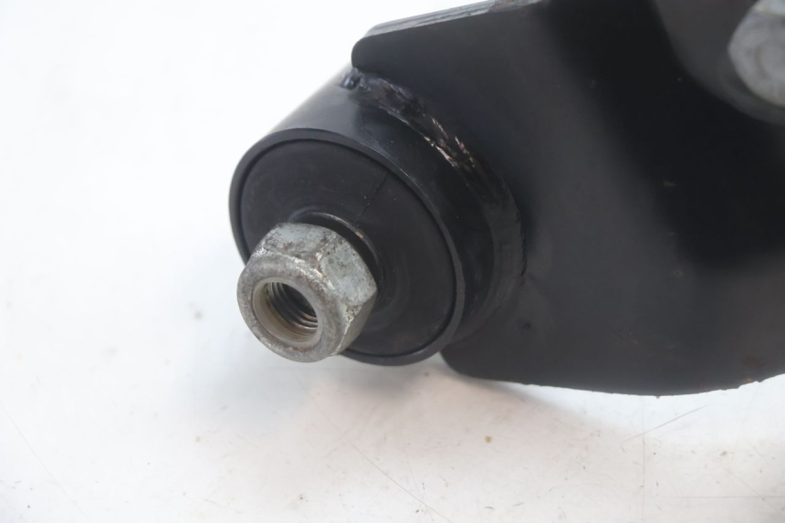 photo de SUPPORT MOTEUR PIAGGIO MP3 HPE 530 (2022 - 2026) - Vue d’ensemble