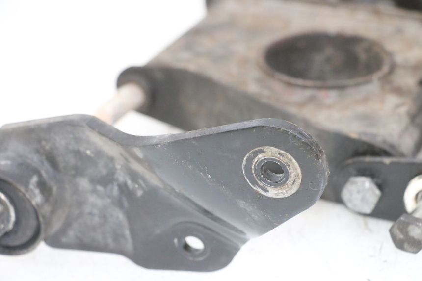 photo de SUPPORT MOTEUR PIAGGIO MP3 LT 400 (2007 - 2012)