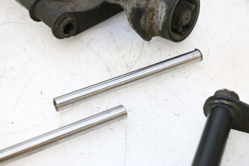 photo de SUPPORT MOTEUR PIAGGIO MP3 LT 300 (2010 - 2016) - Pièce contrôlée