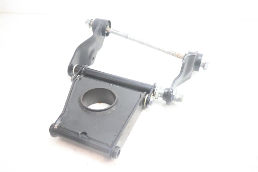 photo de SUPPORT MOTEUR PIAGGIO MP3 500 (2011 - 2015) - Autre angle de vue