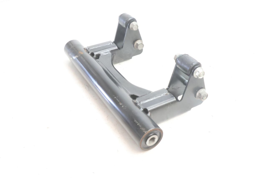 photo de SUPPORT MOTEUR YAMAHA N-MAX NMAX 125 (2021 - 2024) - Points de fixation