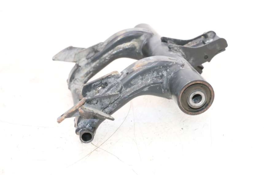 photo de SUPPORT MOTEUR HONDA PCX (JF57/JF64) 125 (2014 - 2018) - Autre angle de vue