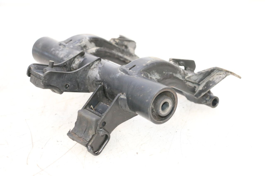 photo de SUPPORT MOTEUR HONDA PCX (JF57/JF64) 125 (2014 - 2018) - Points de fixation