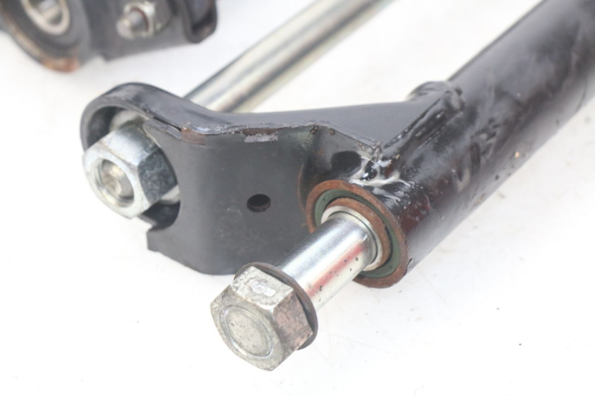 photo de SUPPORT MOTEUR PEUGEOT GEOPOLIS 400 (2007 - 2013)