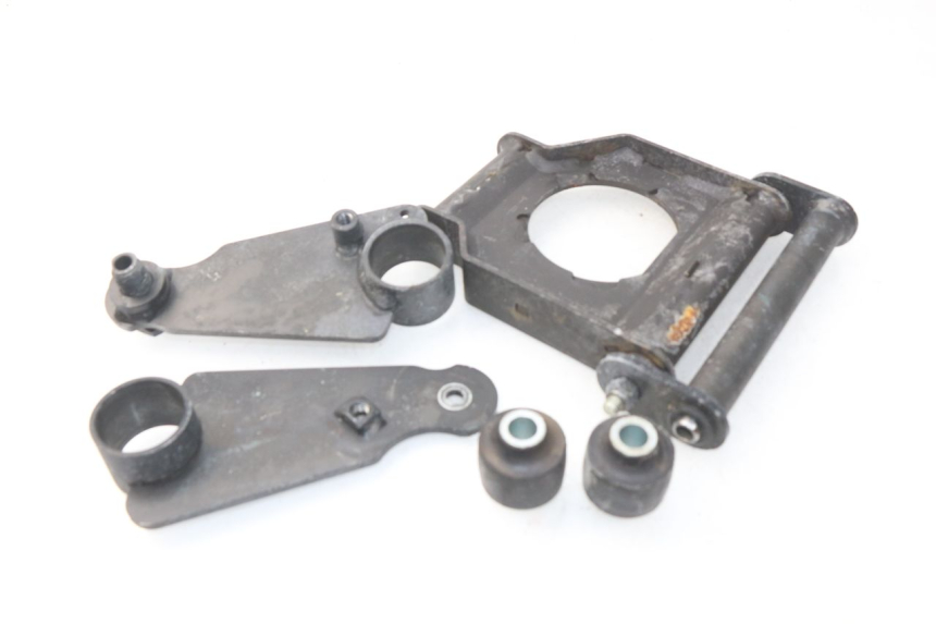 photo de SUPPORT MOTEUR PEUGEOT METROPOLIS 400 (2017 - 2020)