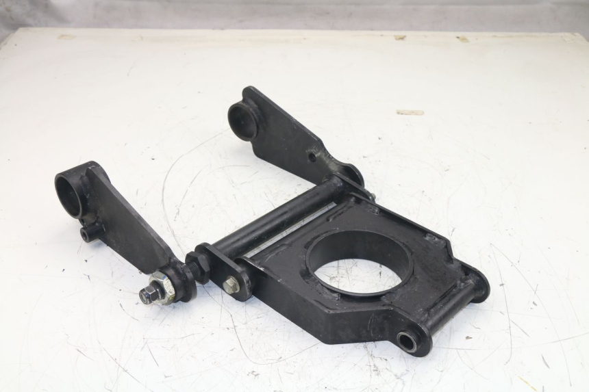 photo de SUPPORT MOTEUR PEUGEOT METROPOLIS 400 (2011 - 2016)