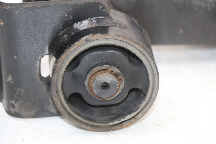 photo de SUPPORT MOTEUR PIAGGIO FLY 4T 50 (2004 - 2010)
