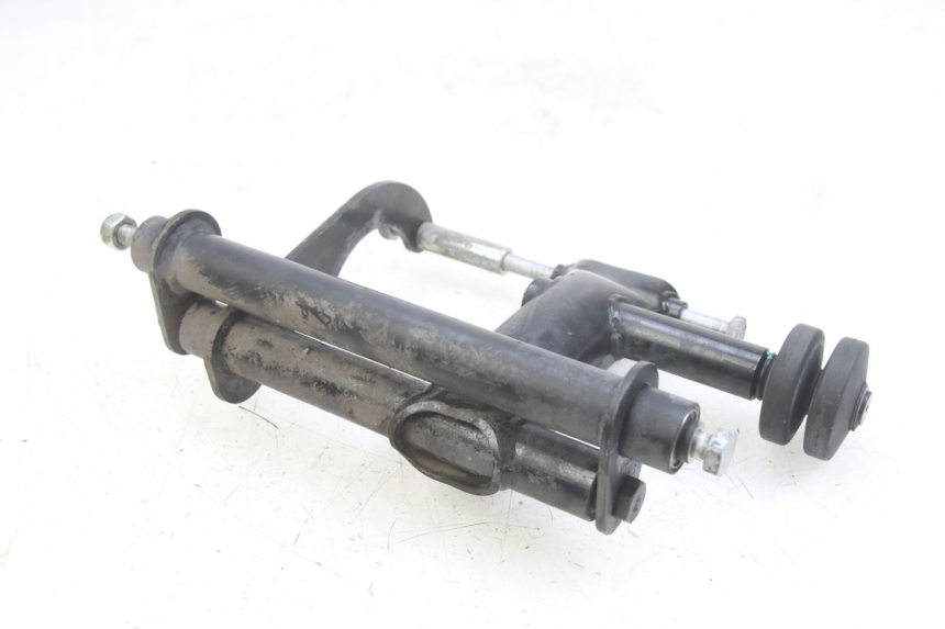 photo de SUPPORT MOTEUR PIAGGIO MEDLEY 125 (2016 - 2023)