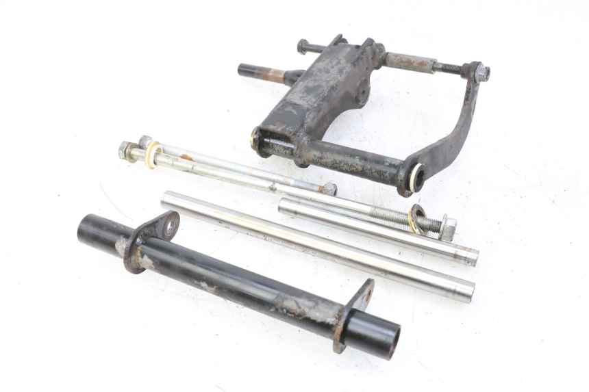 photo de SUPPORT MOTEUR PIAGGIO VESPA GRANTURISMO 200 (2004 - 2005)