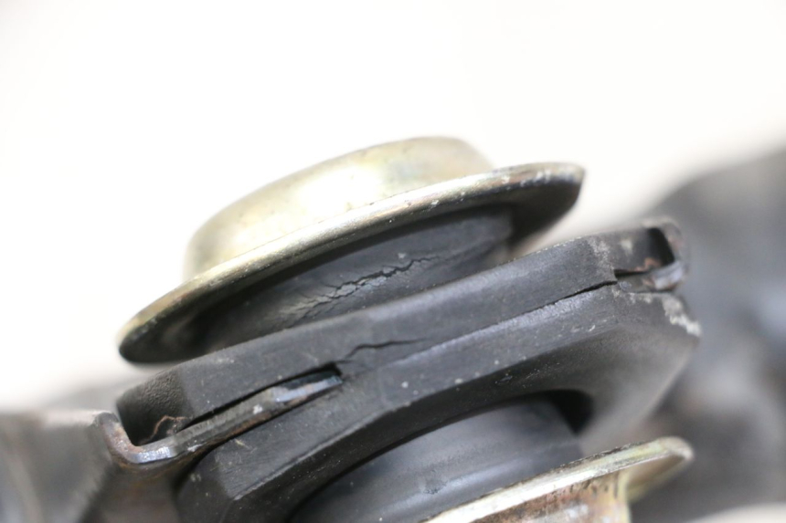 photo de SUPPORT MOTEUR PIAGGIO VESPA LX 150 (2005 - 2013)
