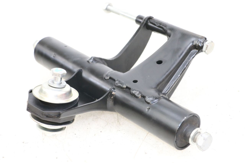 photo de SUPPORT MOTEUR PIAGGIO VESPA PRIMAVERA 4T 50 (2021 - 2024)
