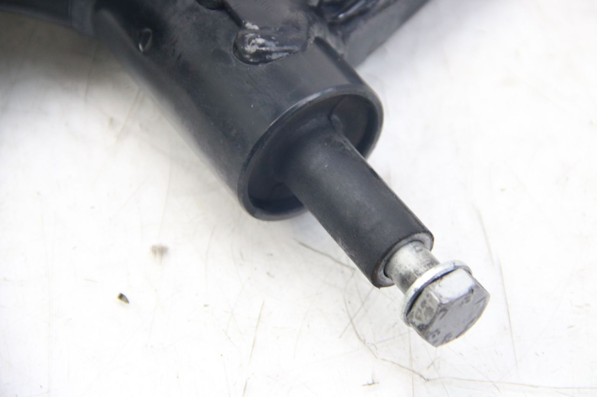 photo de SUPPORT MOTEUR PIAGGIO VESPA SPRINT 2T 50 (2014 - 2018)