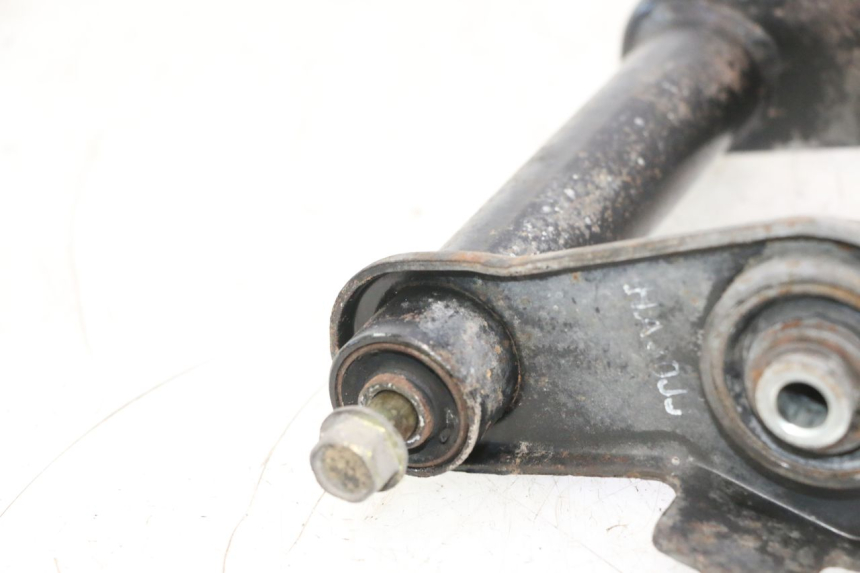 photo de SUPPORT MOTEUR DAELIM S2 125 (2006 - 2007) - Points de fixation