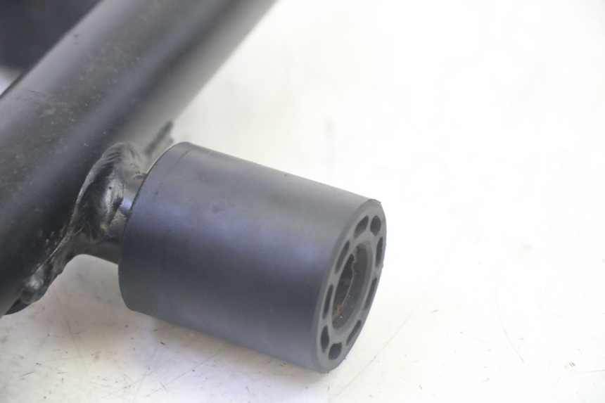 photo de SUPPORT MOTEUR JM MOTORS SANTANA EVO 50 (2024 - 2026) - Gros plan technique