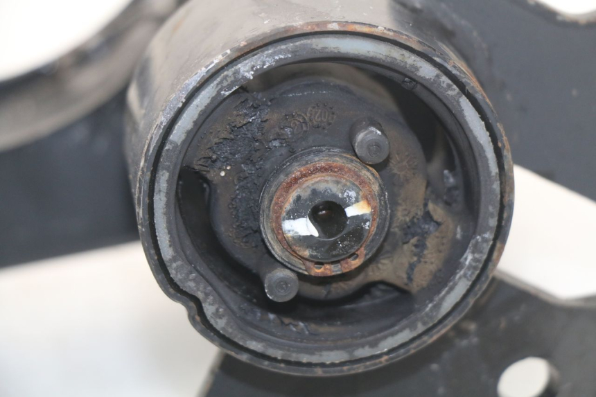 photo de SUPPORT MOTEUR PEUGEOT SATELIS 300 (2012 - 2015)