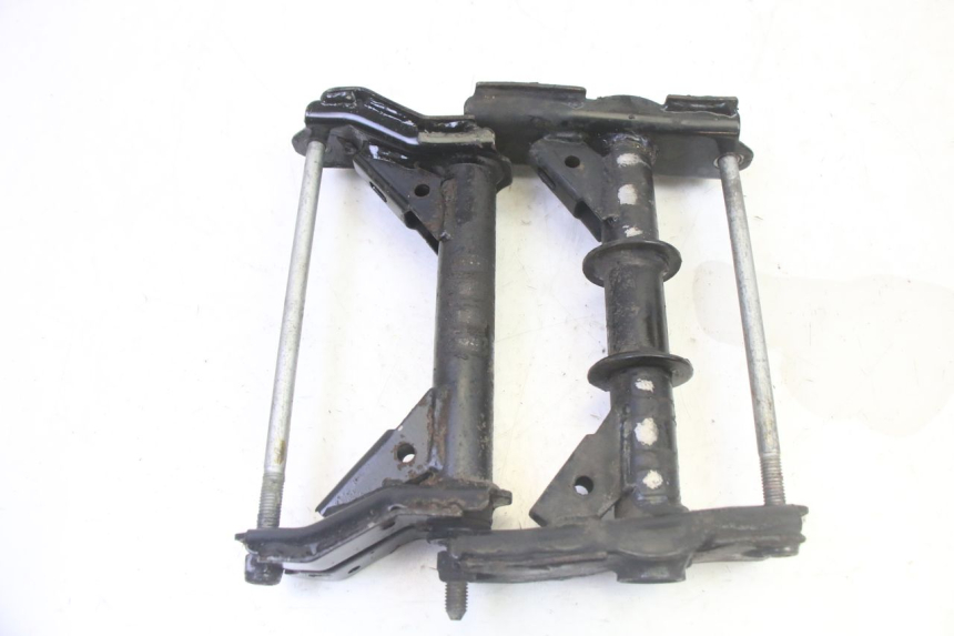 photo de SUPPORT MOTEUR PEUGEOT SATELIS 125 (2013 - 2018)