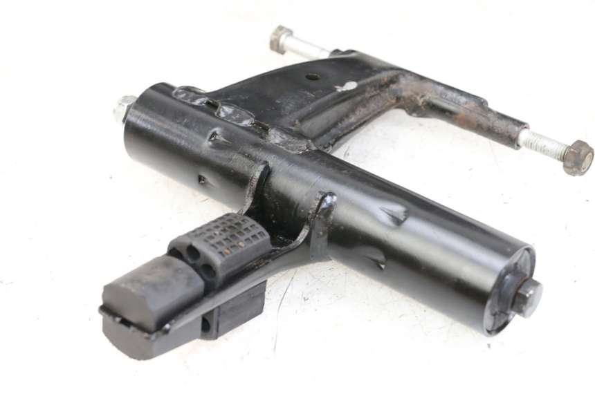 photo de SUPPORT MOTEUR APRILIA SR MOTARD 50 (2012 - 2018)