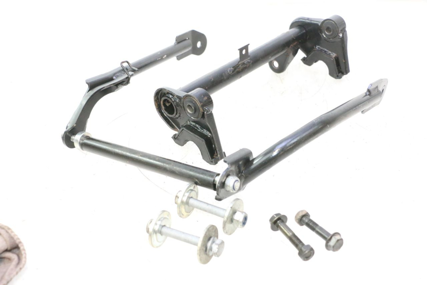 photo de SUPPORT MOTEUR PEUGEOT STREETZONE NAKED 2T 50 (2014 - 2018) - Détail de la pièce