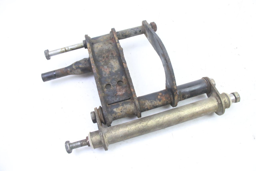 photo de SUPPORT MOTEUR PIAGGIO SUPER LX 125 (2000 - 2003)