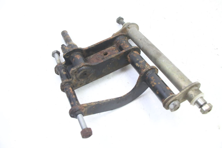 photo de SUPPORT MOTEUR PIAGGIO SUPER LX 125 (2000 - 2003)