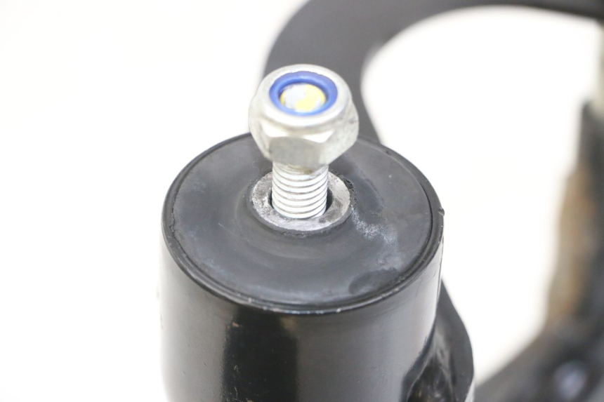 photo de SUPPORT MOTEUR APRILIA SXR 50 (2021 - 2023)
