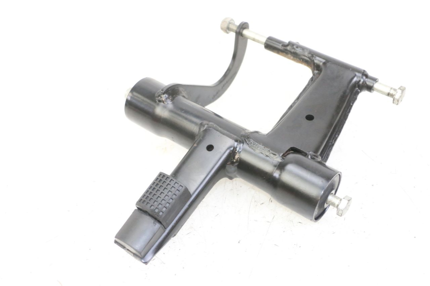photo de SUPPORT MOTEUR APRILIA SXR 50 (2021 - 2023)